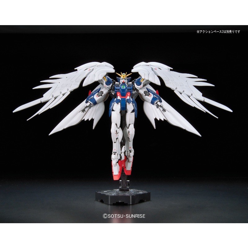 バンダイ 100% 本物のガンダムモデルキット RG 1/1 - Bandai Model Gundam Rg のレビューと価格